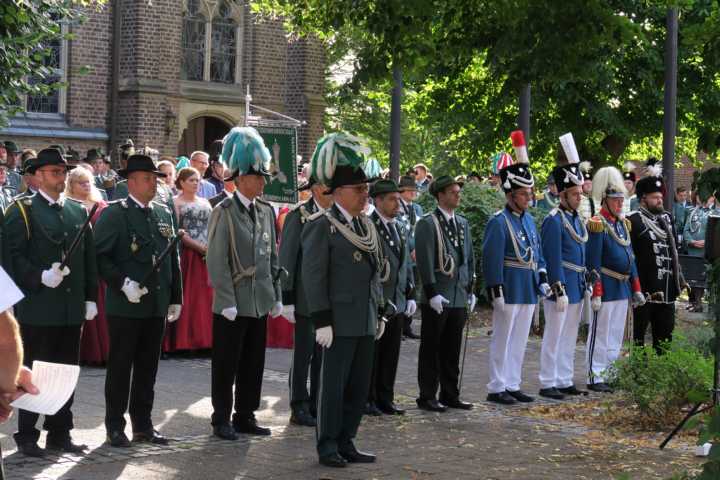 Großer Zapfenstreich