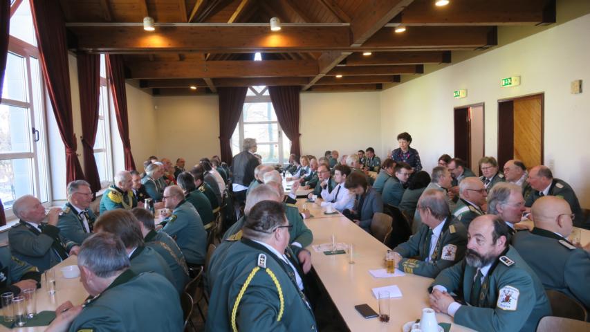 Volles Haus in Thorr